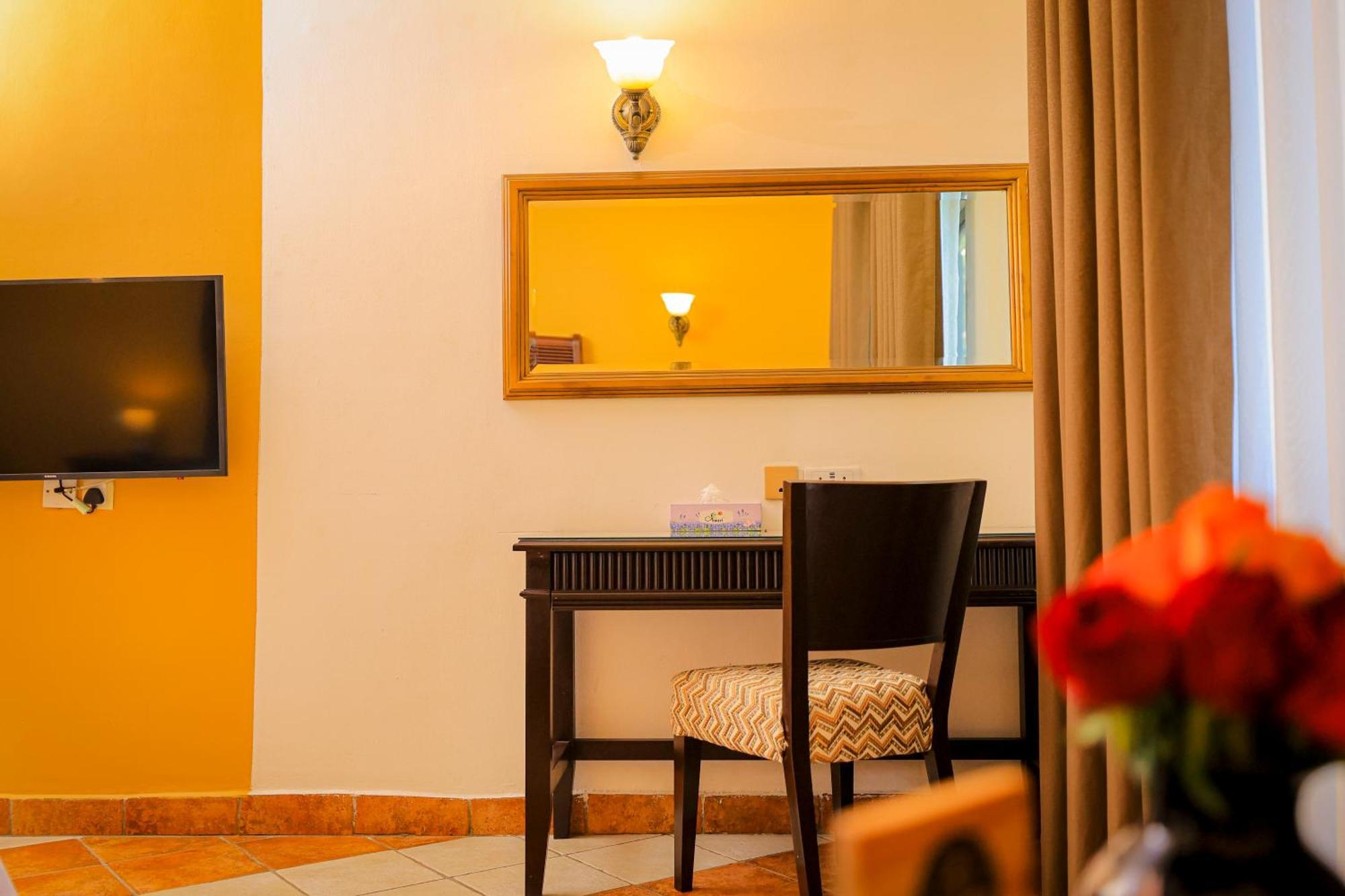 Colosseum Boutique Hotel & Spa Dar es Salaam Exterior photo